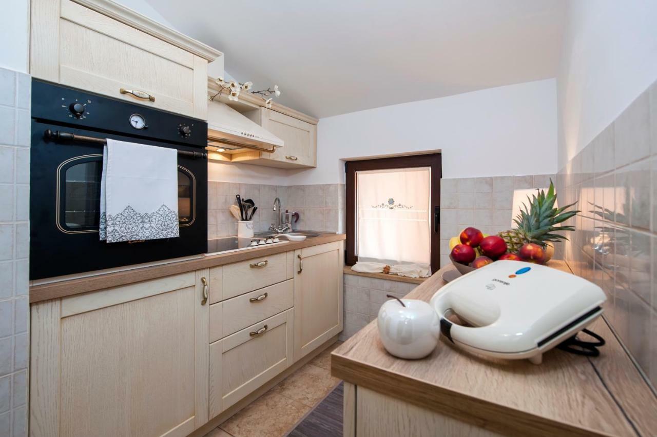 Apartment Len ロヴィニ エクステリア 写真